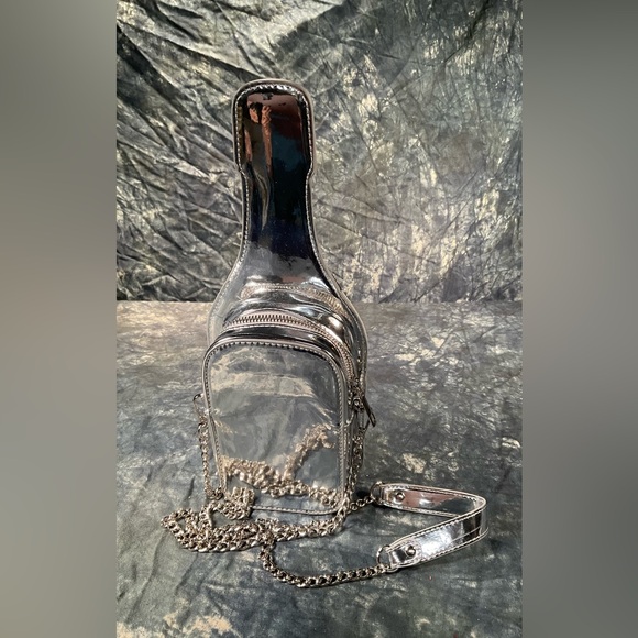 Silver champagne bottle shoulder strap purse. - Picture 5 of 5